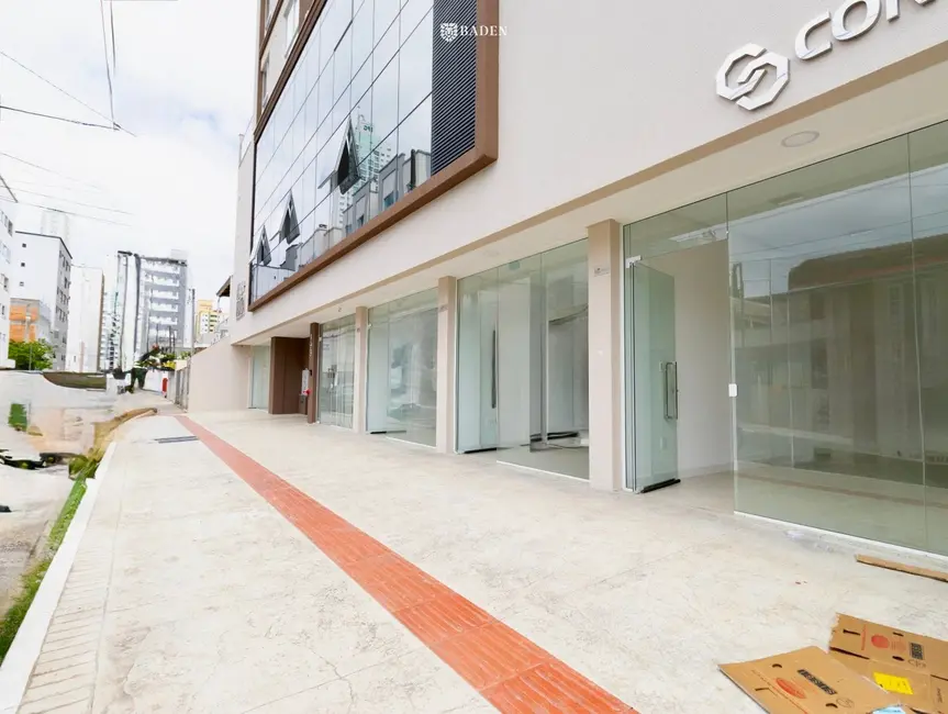 Foto 2 de Sala Comercial com 2 quartos para alugar, 63m2 em Nações, Balneario Camboriu - SC