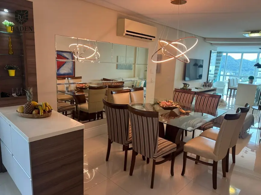 Foto 8 de Apartamento com 3 quartos para alugar, 128m2 em Centro, Balneario Camboriu - SC
