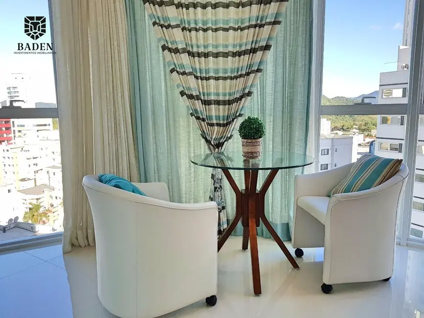 Foto 3 de Apartamento com 3 quartos para alugar, 128m2 em Centro, Balneario Camboriu - SC