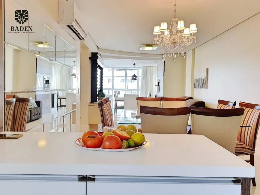 Foto 4 de Apartamento com 3 quartos para alugar, 128m2 em Centro, Balneario Camboriu - SC