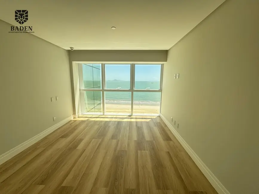 Foto 5 de Apartamento com 4 quartos à venda, 200m2 em Balneario Camboriu - SC
