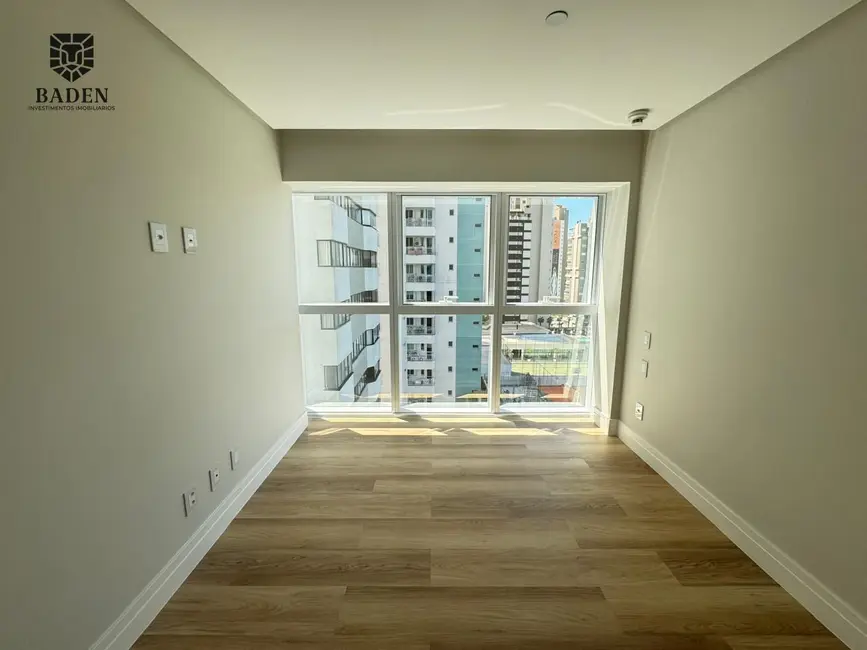 Foto 6 de Apartamento com 4 quartos à venda, 200m2 em Balneario Camboriu - SC