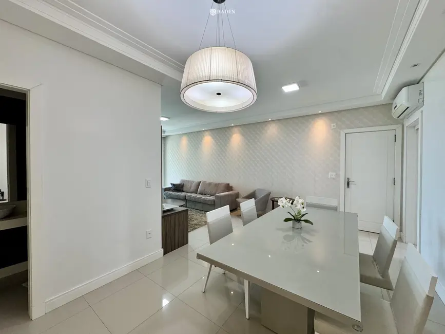 Foto 3 de Apartamento com 4 quartos para alugar, 144m2 em Centro, Balneario Camboriu - SC