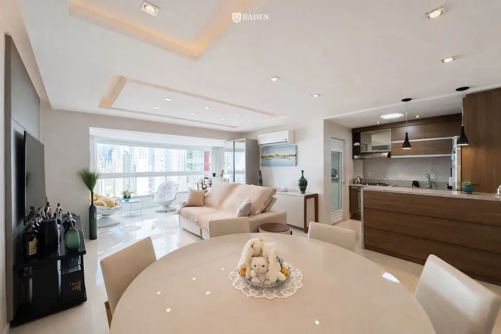 Foto 2 de Apartamento com 3 quartos à venda, 128m2 em Pioneiros, Balneario Camboriu - SC
