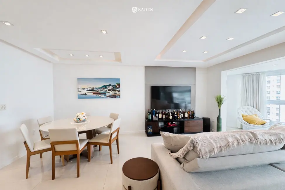 Foto 3 de Apartamento com 3 quartos à venda, 128m2 em Pioneiros, Balneario Camboriu - SC