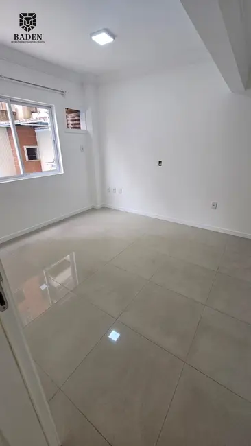 Apartamento com 3 quartos à venda, 194m2 em Centro, Balneario Camboriu - SC - imagem 7 Foto 7 de Apartamento com 3 quartos à venda, 194m2 em Centro, Balneario Camboriu - SC