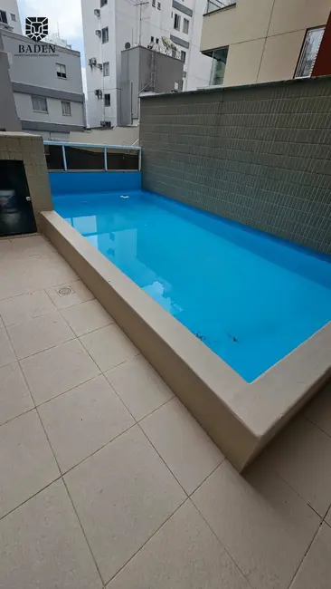 Apartamento com 3 quartos à venda, 194m2 em Centro, Balneario Camboriu - SC - imagem 2 Foto 2 de Apartamento com 3 quartos à venda, 194m2 em Centro, Balneario Camboriu - SC