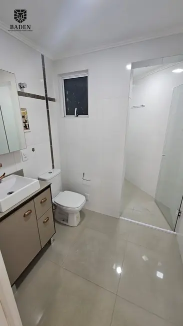 Apartamento com 3 quartos à venda, 194m2 em Centro, Balneario Camboriu - SC - imagem 4 Foto 4 de Apartamento com 3 quartos à venda, 194m2 em Centro, Balneario Camboriu - SC