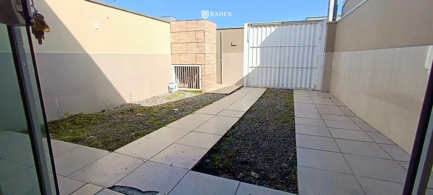 Casa com 2 quartos à venda, 58m2 em Itapema - SC - imagem 3 Foto 3 de Casa com 2 quartos à venda, 58m2 em Itapema - SC
