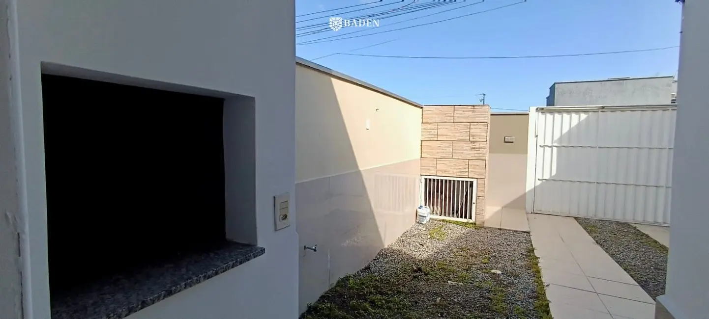 Casa com 2 quartos à venda, 58m2 em Itapema - SC - imagem 4 Foto 4 de Casa com 2 quartos à venda, 58m2 em Itapema - SC