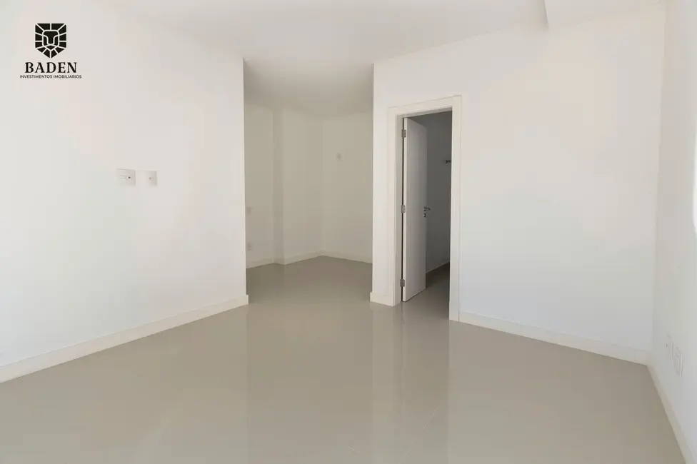 Foto 4 de Apartamento com 3 quartos à venda, 170m2 em Centro, Balneario Camboriu - SC