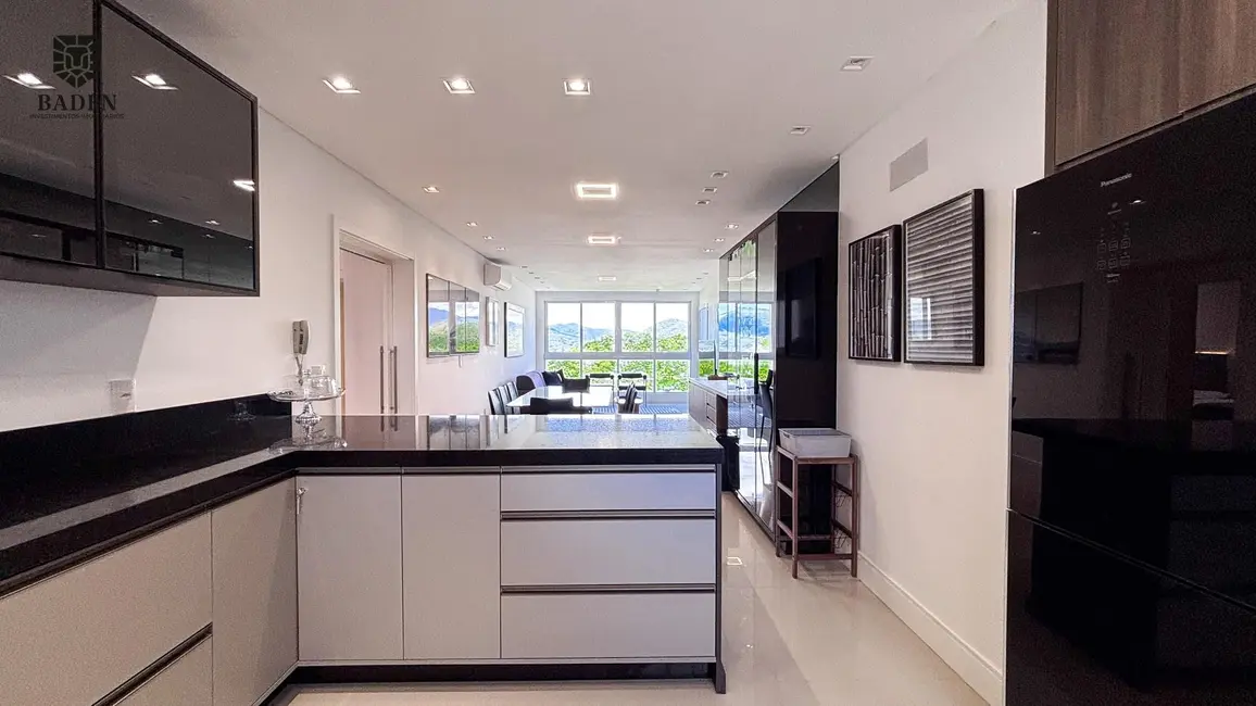 Foto 5 de Apartamento com 4 quartos à venda, 151m2 em Balneario Camboriu - SC