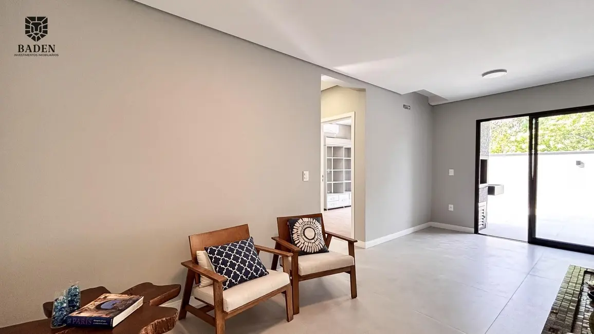 Apartamento com 2 quartos para alugar, 72m2 em Praia dos Amores, Balneario Camboriu - SC - imagem 4 Foto 4 de Apartamento com 2 quartos para alugar, 72m2 em Praia dos Amores, Balneario Camboriu - SC