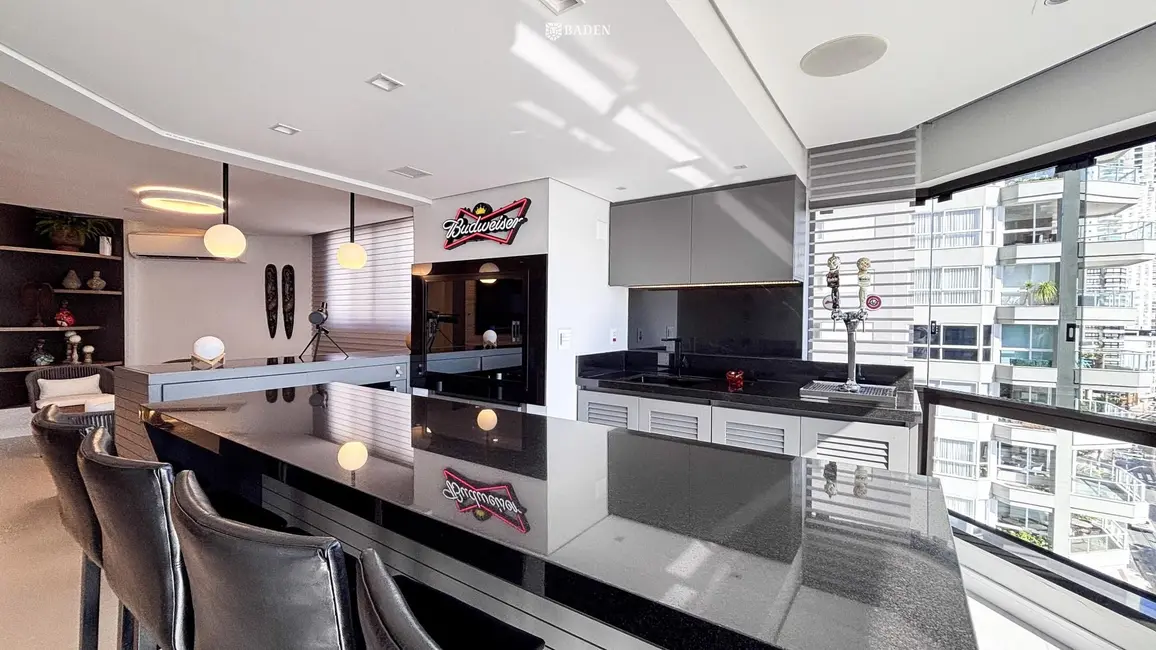 Apartamento com 4 quartos à venda, 280m2 em Balneario Camboriu - SC - imagem 4 Foto 4 de Apartamento com 4 quartos à venda, 280m2 em Balneario Camboriu - SC