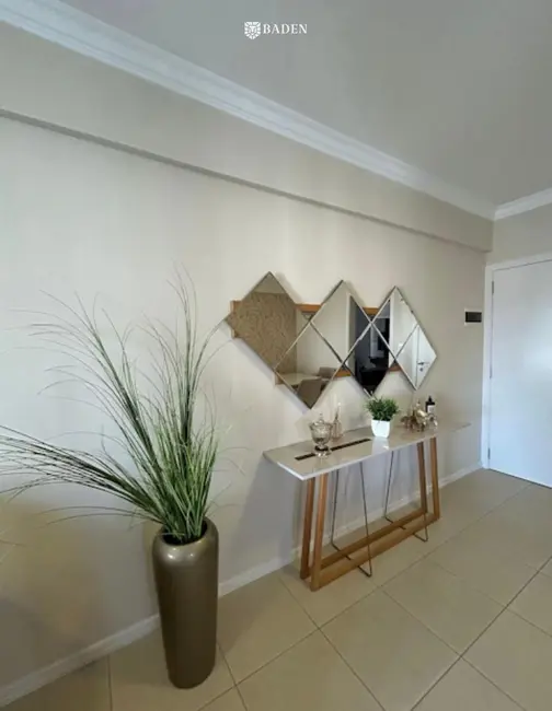 Foto 4 de Apartamento com 2 quartos para alugar, 92m2 em Centro, Balneario Camboriu - SC