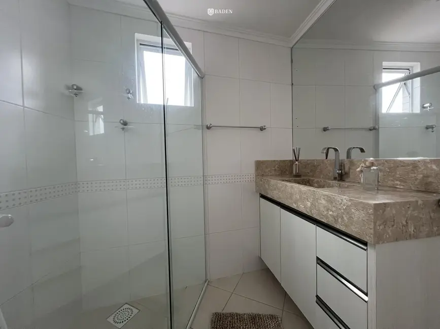 Foto 7 de Apartamento com 3 quartos para alugar, 92m2 em Centro, Balneario Camboriu - SC