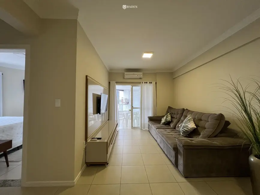Foto 2 de Apartamento com 3 quartos para alugar, 92m2 em Centro, Balneario Camboriu - SC