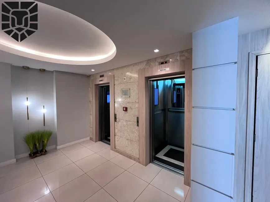 Foto 4 de Apartamento com 2 quartos para alugar, 92m2 em Centro, Balneario Camboriu - SC