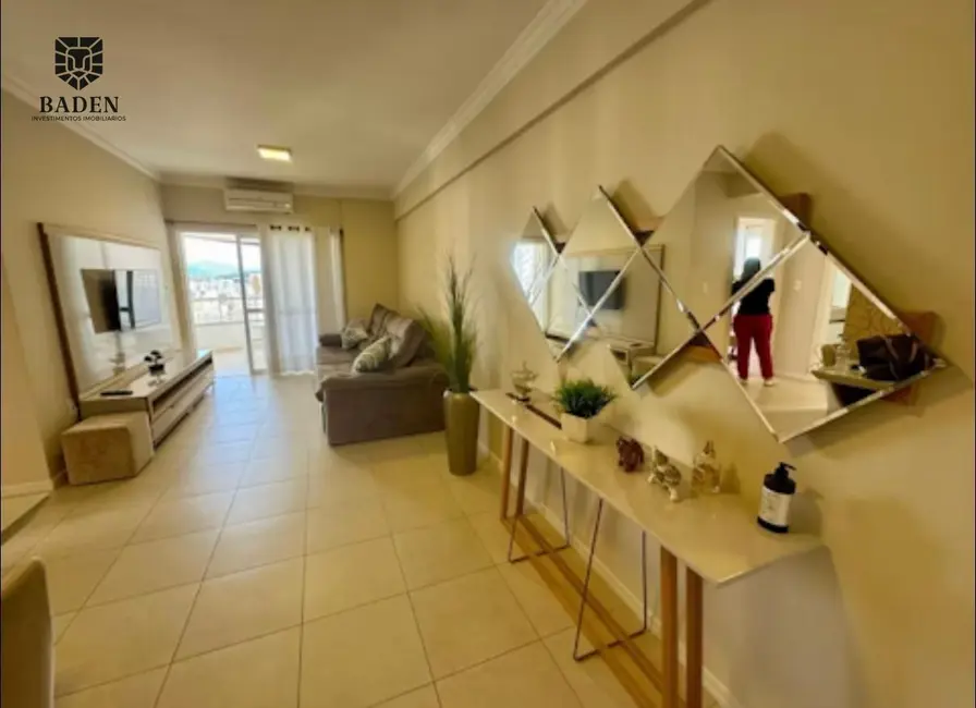Foto 6 de Apartamento com 2 quartos para alugar, 92m2 em Centro, Balneario Camboriu - SC
