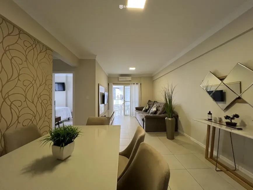 Foto 1 de Apartamento com 3 quartos para alugar, 92m2 em Centro, Balneario Camboriu - SC