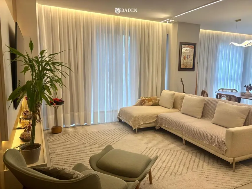 Foto 3 de Apartamento com 3 quartos à venda, 125m2 em Centro, Balneario Camboriu - SC