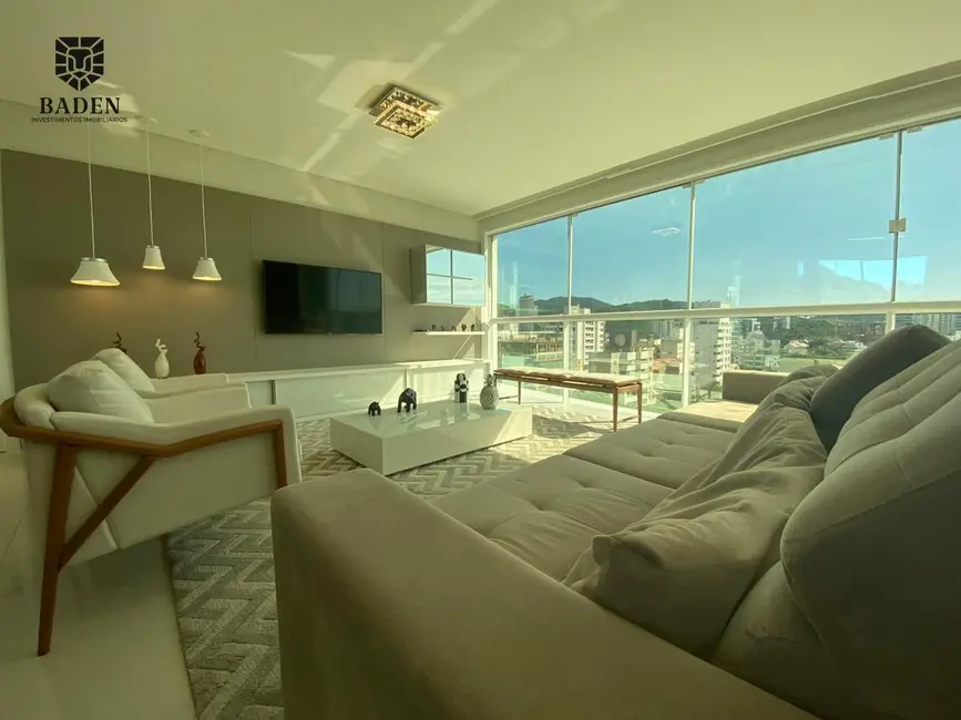 Foto 2 de Apartamento com 4 quartos à venda, 173m2 em Itajai - SC