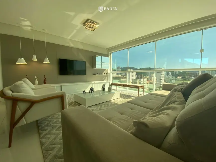 Foto 2 de Apartamento com 4 quartos à venda, 173m2 em Itajai - SC