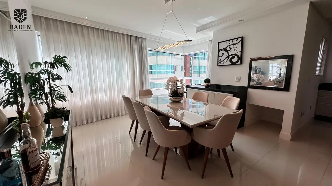 Foto 3 de Apartamento com 3 quartos à venda, 130m2 em Centro, Balneario Camboriu - SC