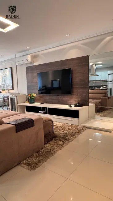 Foto 3 de Apartamento com 3 quartos à venda, 130m2 em Centro, Balneario Camboriu - SC