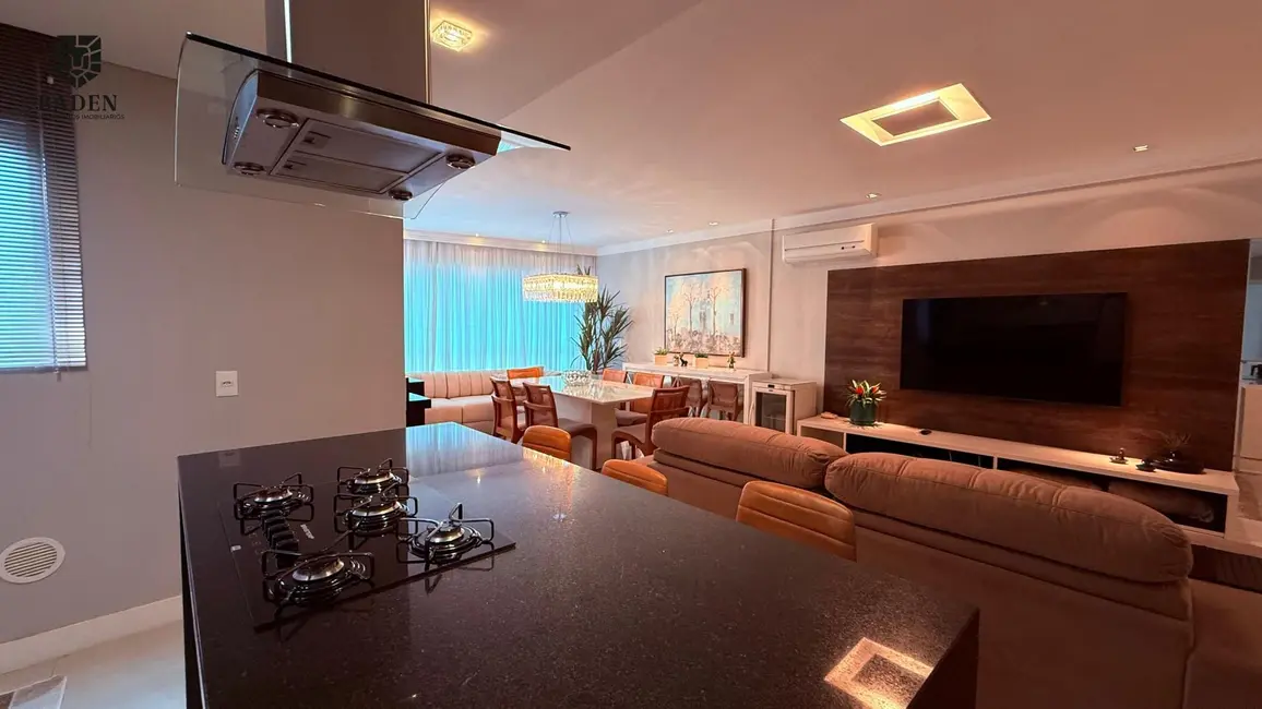 Foto 9 de Apartamento com 3 quartos à venda, 130m2 em Centro, Balneario Camboriu - SC