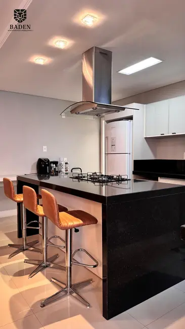 Foto 8 de Apartamento com 3 quartos à venda, 130m2 em Centro, Balneario Camboriu - SC