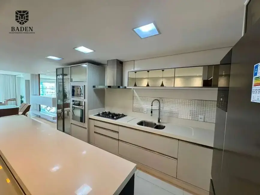 Foto 4 de Cobertura com 5 quartos para alugar, 296m2 em Cabeçudas, Itajai - SC