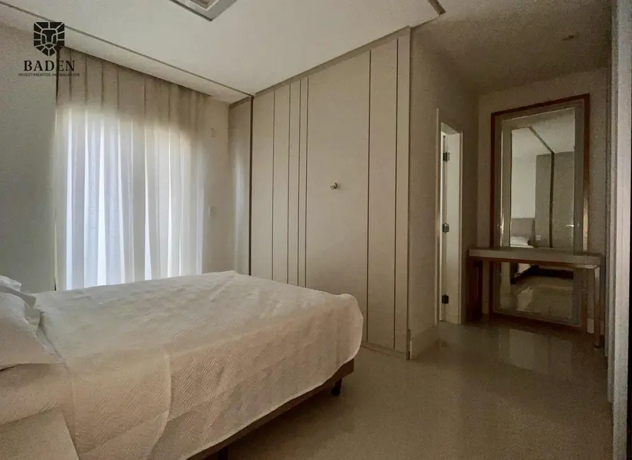 Foto 9 de Apartamento com 3 quartos à venda, 123m2 em Centro, Balneario Camboriu - SC