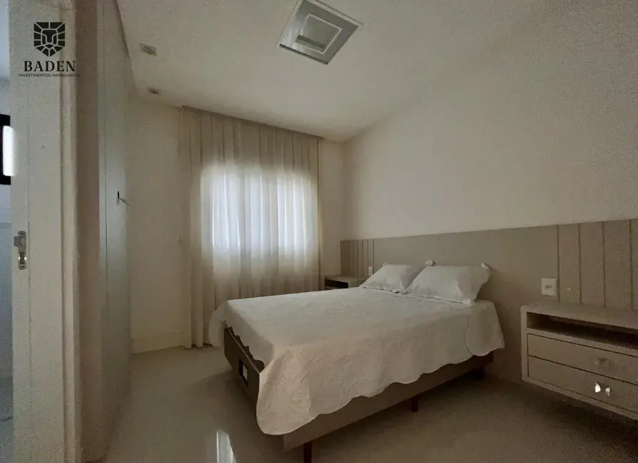 Foto 5 de Apartamento com 3 quartos à venda, 182m2 em Centro, Balneario Camboriu - SC