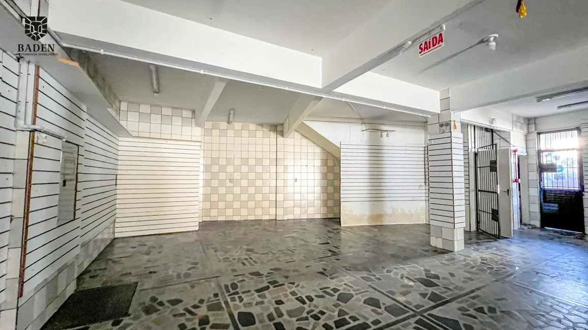 Foto 3 de Loja para alugar, 241m2 em Centro, Itajai - SC