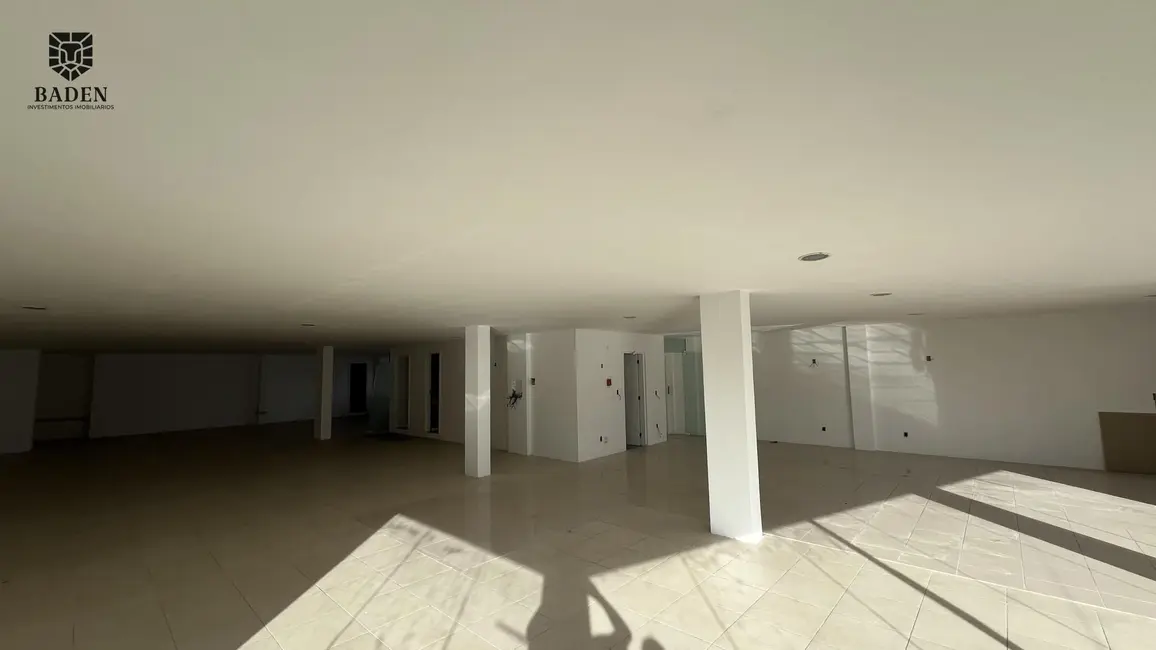 Foto 5 de Sala Comercial com 1 quarto para alugar, 272m2 em Centro, Itajai - SC