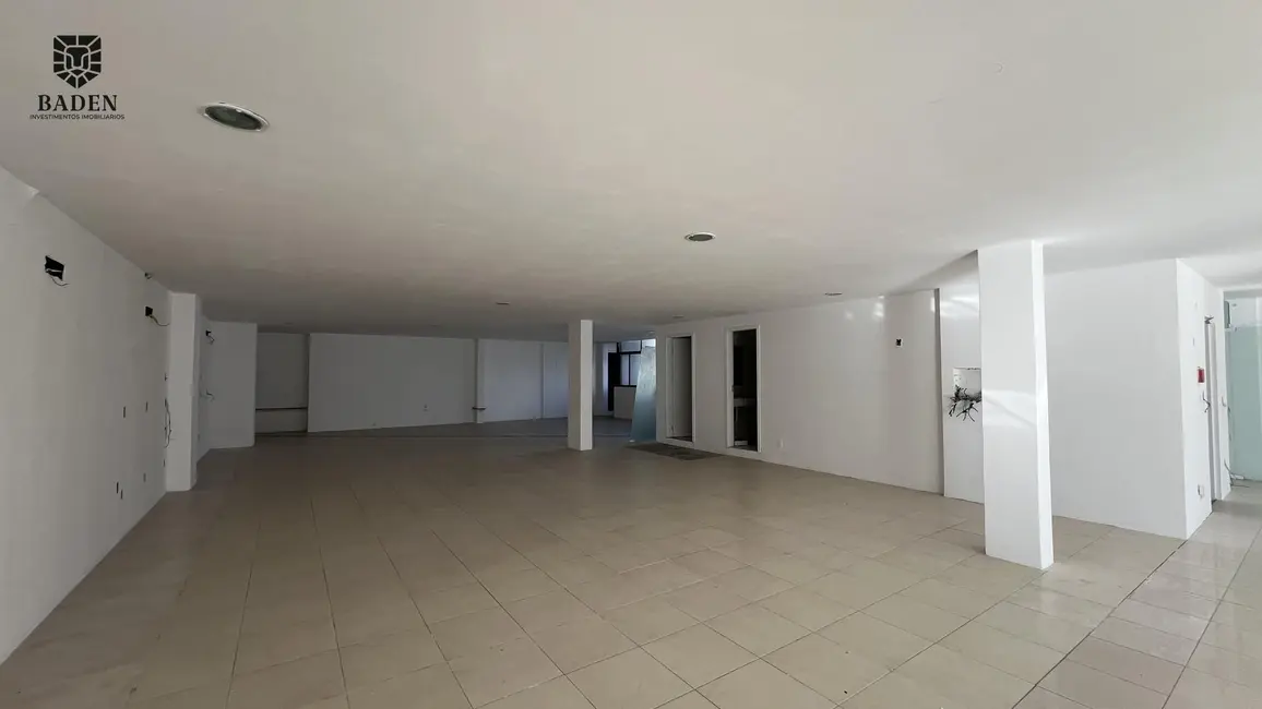 Foto 6 de Sala Comercial com 1 quarto para alugar, 272m2 em Centro, Itajai - SC