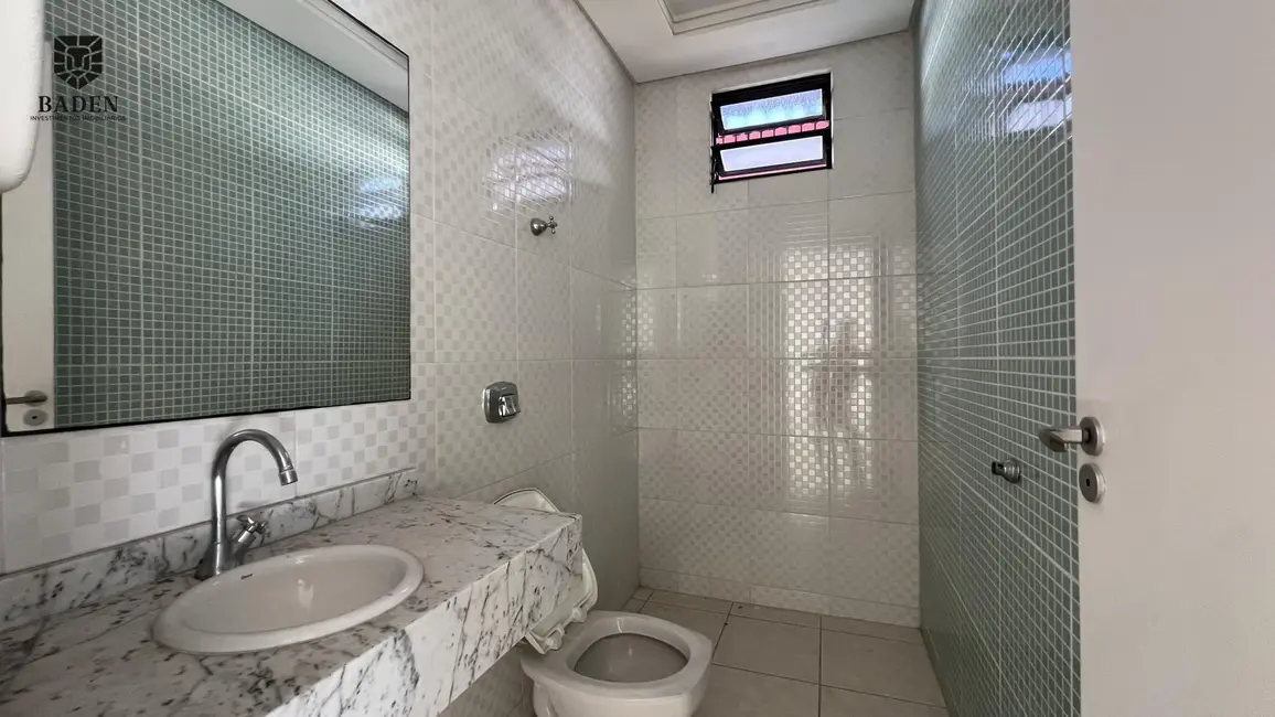 Foto 9 de Sala Comercial com 1 quarto para alugar, 272m2 em Centro, Itajai - SC