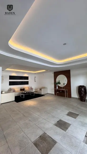 Foto 2 de Apartamento com 3 quartos à venda, 120m2 em Pioneiros, Balneario Camboriu - SC