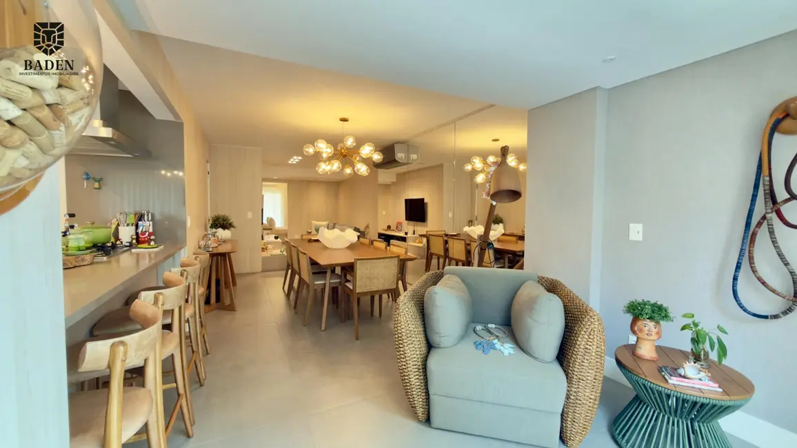 Apartamento com 3 quartos à venda, 123m2 em Centro, Balneario Camboriu - SC - imagem 9 Foto 9 de Apartamento com 3 quartos à venda, 123m2 em Centro, Balneario Camboriu - SC