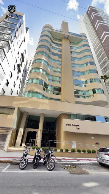 Apartamento com 3 quartos à venda, 123m2 em Centro, Balneario Camboriu - SC - imagem 1 Foto 1 de Apartamento com 3 quartos à venda, 123m2 em Centro, Balneario Camboriu - SC