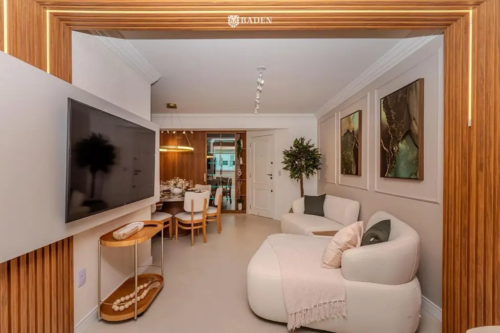 Foto 1 de Apartamento com 3 quartos à venda, 94m2 em Pioneiros, Balneario Camboriu - SC