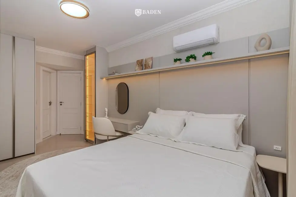 Foto 8 de Apartamento com 3 quartos à venda, 94m2 em Pioneiros, Balneario Camboriu - SC