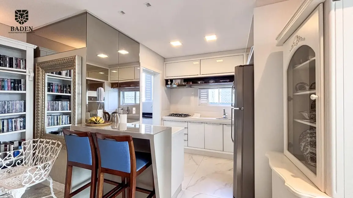 Foto 9 de Apartamento com 4 quartos à venda, 160m2 em Meia Praia, Itapema - SC