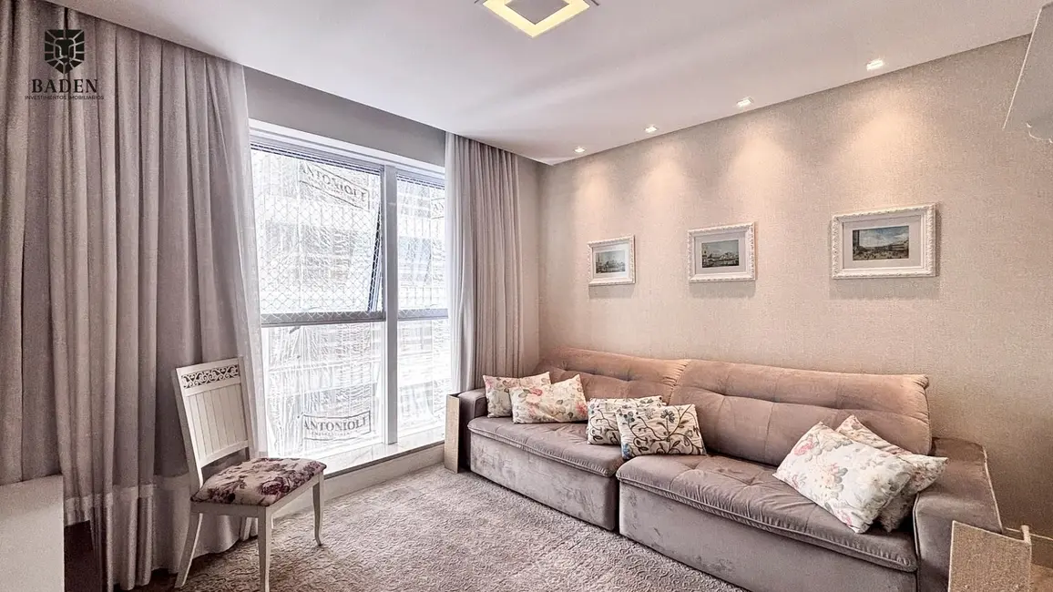 Foto 1 de Apartamento com 4 quartos à venda, 160m2 em Meia Praia, Itapema - SC