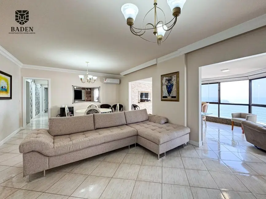 Apartamento com 4 quartos à venda, 185m2 em Centro, Balneario Camboriu - SC - imagem 3 Foto 3 de Apartamento com 4 quartos à venda, 185m2 em Centro, Balneario Camboriu - SC