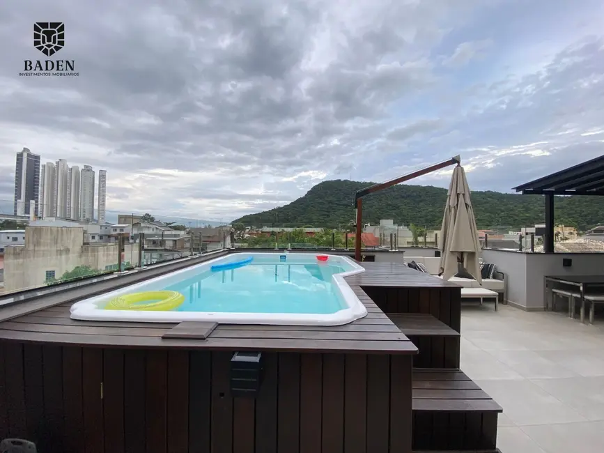 Cobertura com 3 quartos à venda, 230m2 em Barra, Balneario Camboriu - SC - imagem 4 Foto 4 de Cobertura com 3 quartos à venda, 230m2 em Barra, Balneario Camboriu - SC