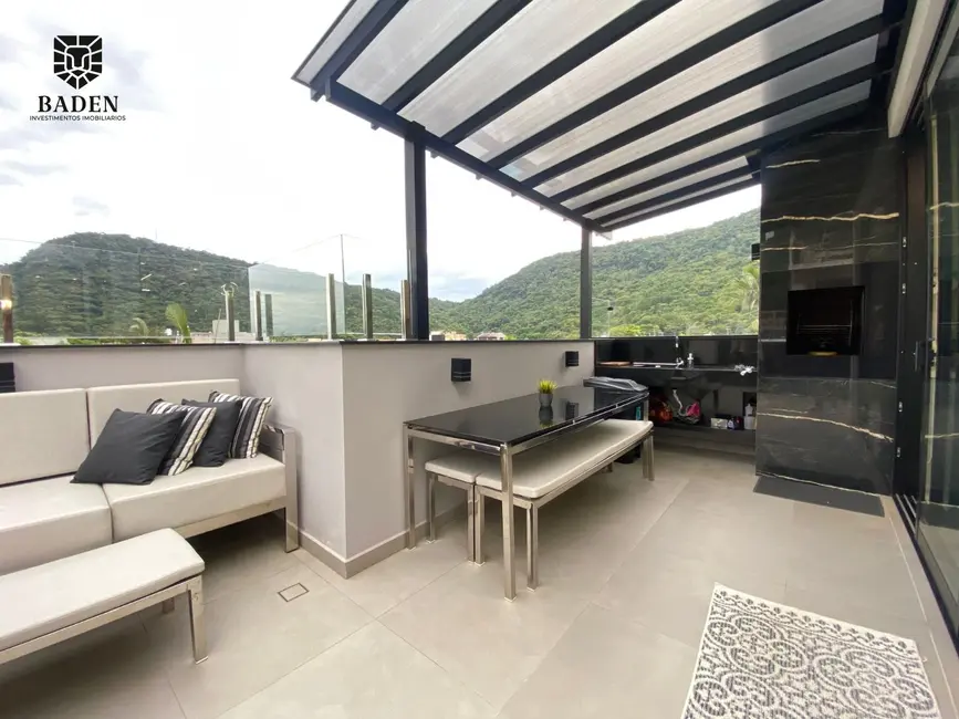 Cobertura com 3 quartos à venda, 230m2 em Barra, Balneario Camboriu - SC - imagem 2 Foto 2 de Cobertura com 3 quartos à venda, 230m2 em Barra, Balneario Camboriu - SC