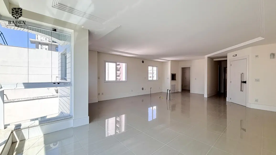 Foto 7 de Apartamento com 3 quartos à venda, 136m2 em Balneario Camboriu - SC
