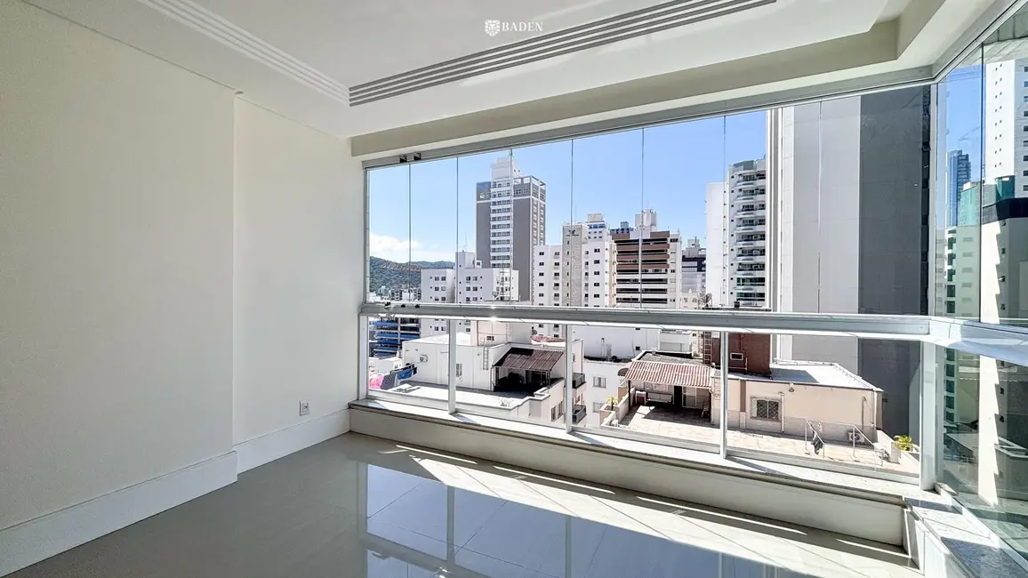 Foto 3 de Apartamento com 3 quartos à venda, 136m2 em Balneario Camboriu - SC